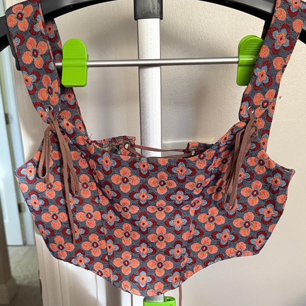 SHEIN Multicolor Floral Crop Top